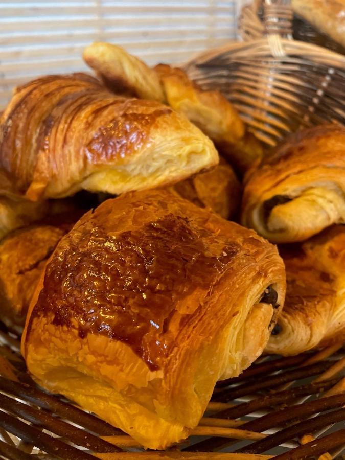 Logis Hotel - La Petite Rade Χάβρη Εξωτερικό φωτογραφία